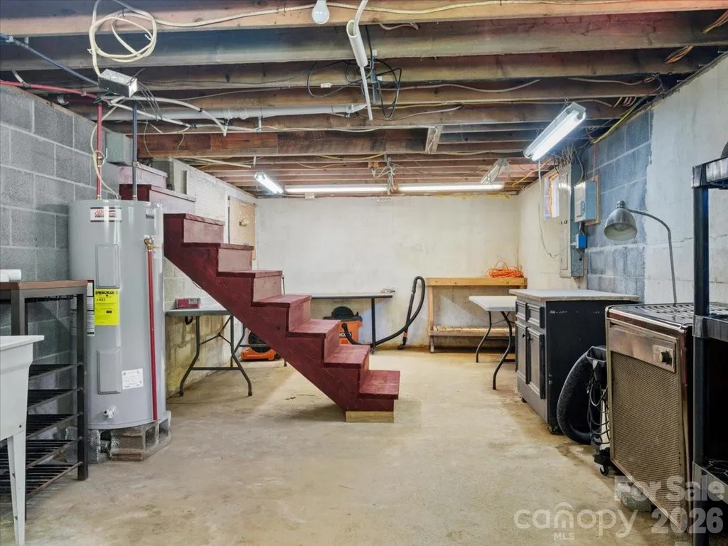 9130 Double Island Road Green Mountain NC 28740