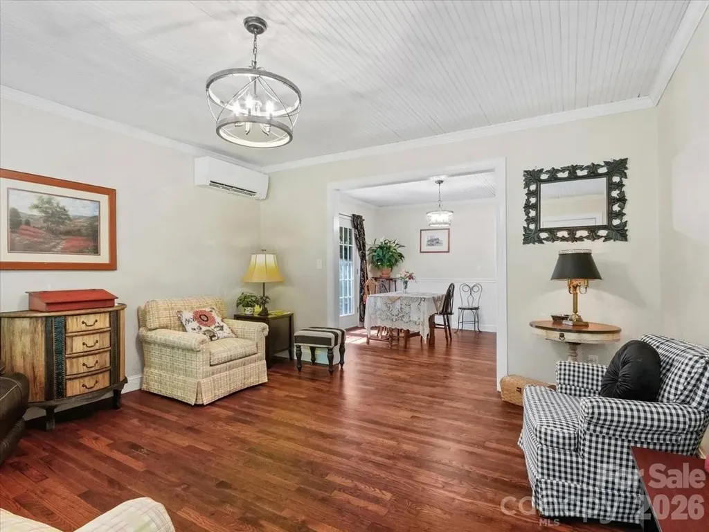 9130 Double Island Road Green Mountain NC 28740