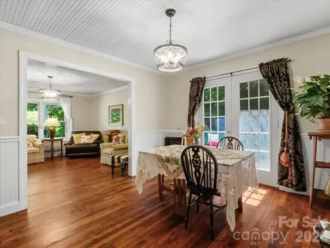 9130 Double Island Road Green Mountain NC 28740