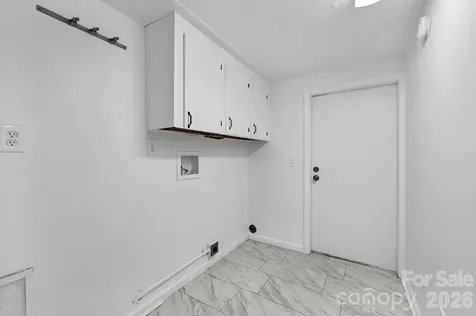 10 Canyon Cove Candler NC 28715