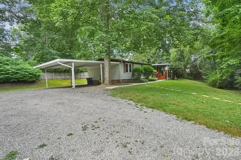 10 Canyon Cove Candler NC 28715