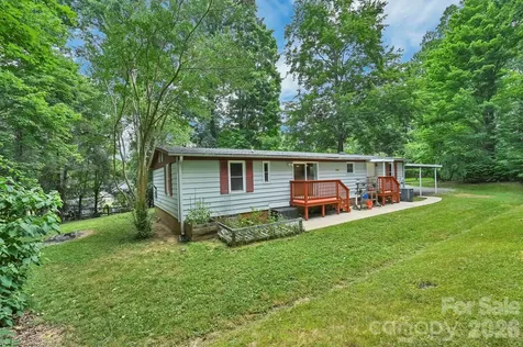 10 Canyon Cove Candler NC 28715