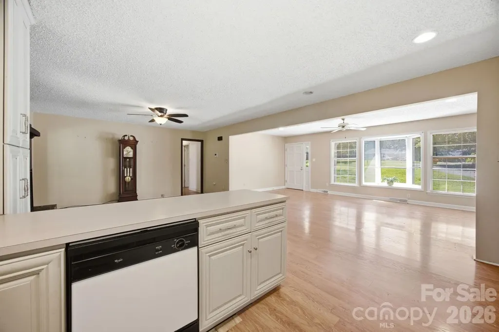 13001 Helena Circle Charlotte NC 28227