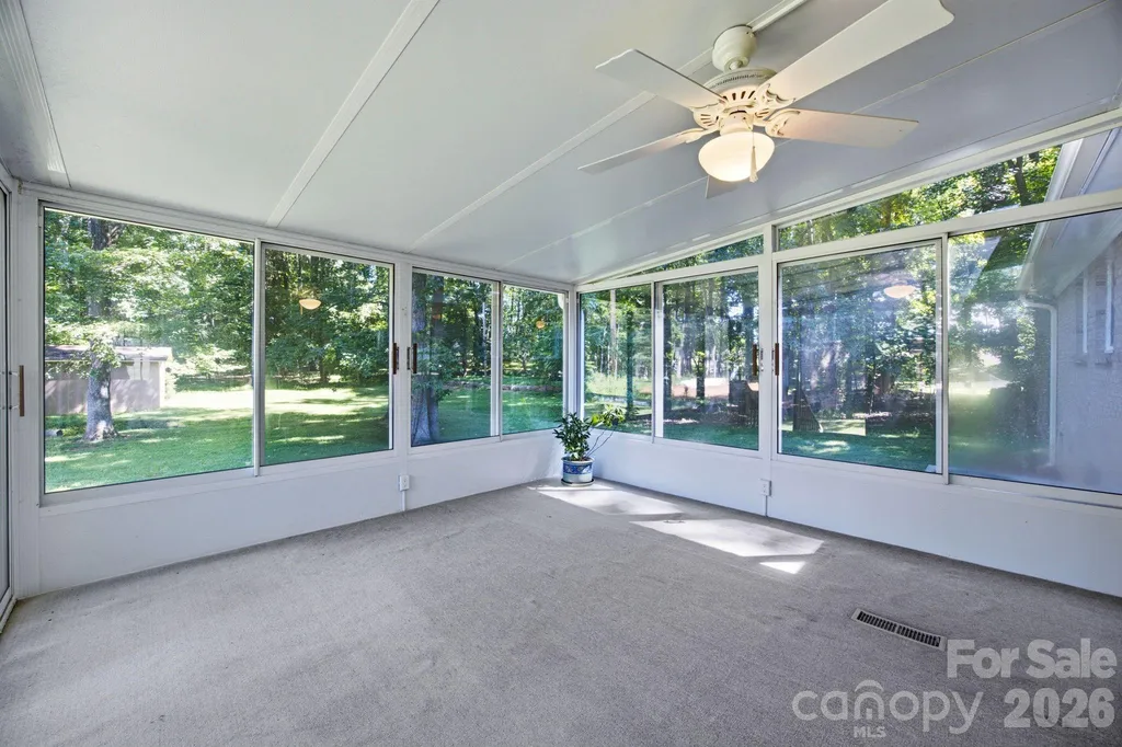 13001 Helena Circle Charlotte NC 28227