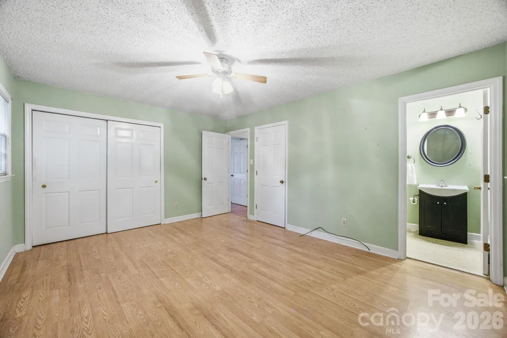 13001 Helena Circle Charlotte NC 28227