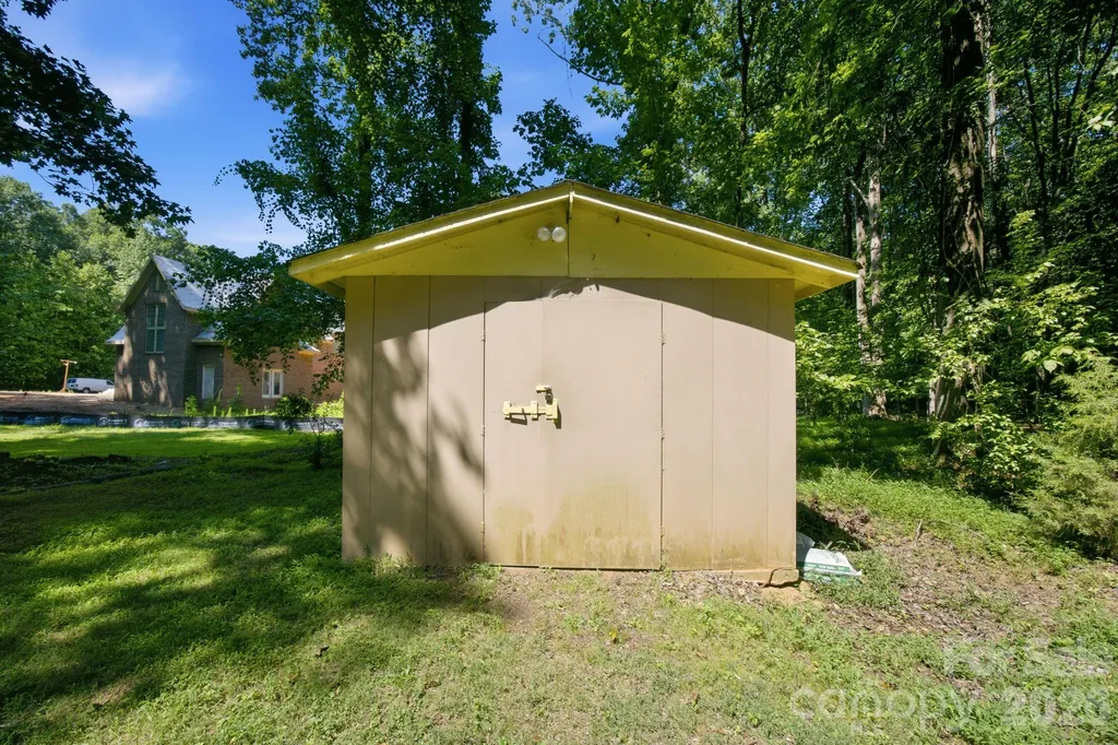 13001 Helena Circle Charlotte NC 28227
