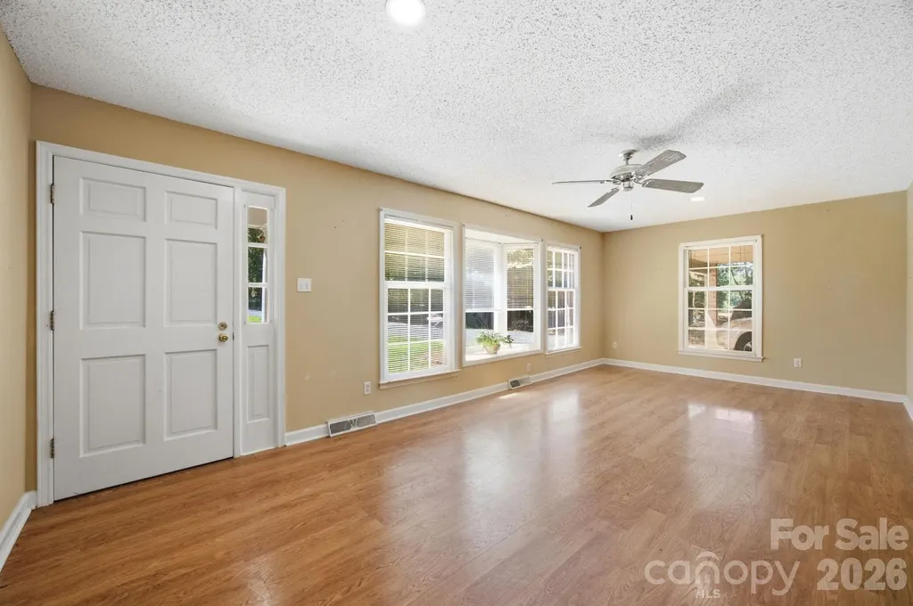 13001 Helena Circle Charlotte NC 28227