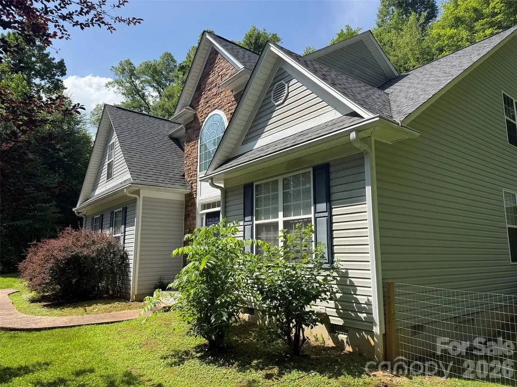 57 Woodfin Road Sylva NC 28779