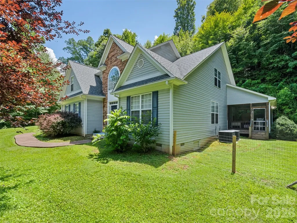 57 Woodfin Road Sylva NC 28779