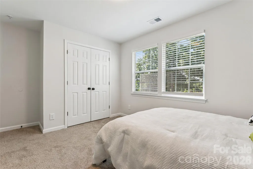 1638 Arlyn Circle Charlotte NC 28213