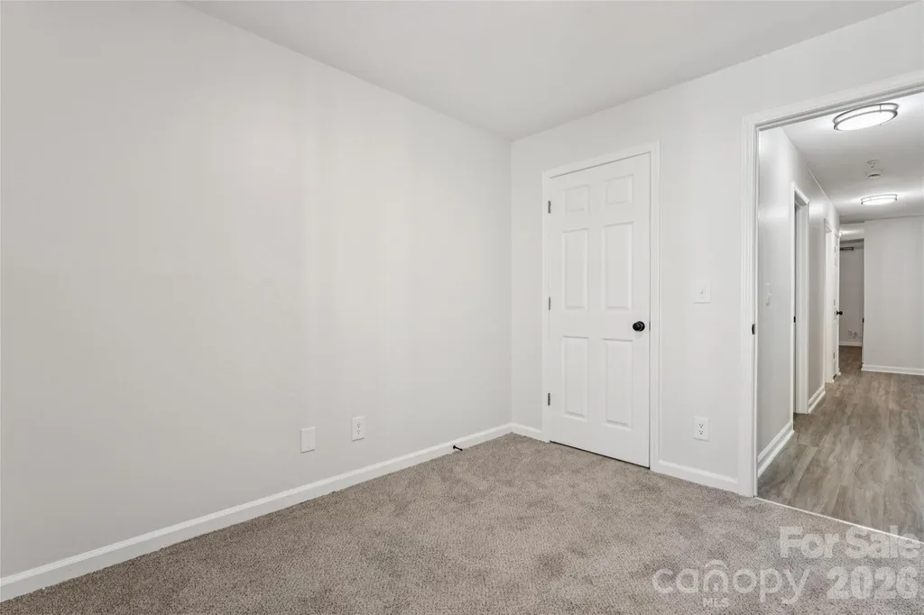 1638 Arlyn Circle Charlotte NC 28213
