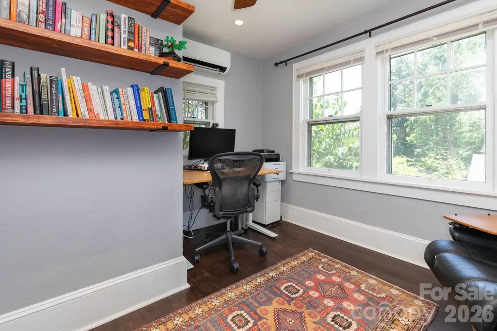 164 Laurel Loop Asheville NC 28806