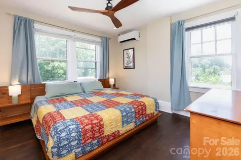 164 Laurel Loop Asheville NC 28806