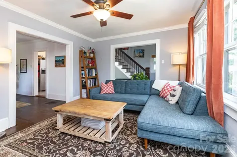 164 Laurel Loop Asheville NC 28806
