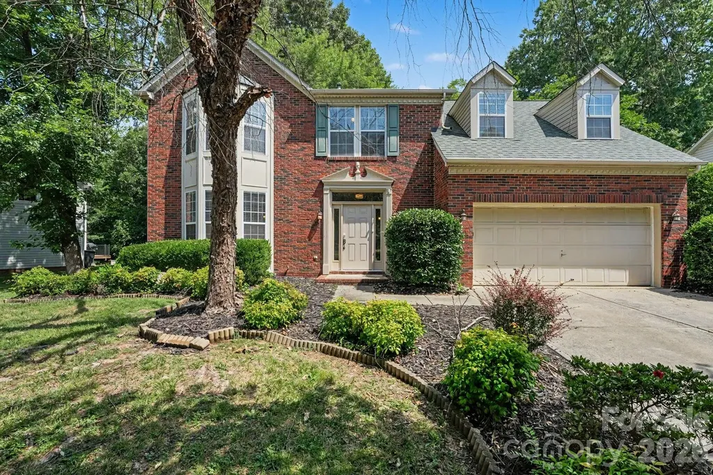 8716 Barrister Way Charlotte NC 28216