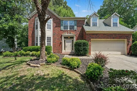 8716 Barrister Way Charlotte NC 28216
