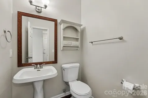8716 Barrister Way Charlotte NC 28216