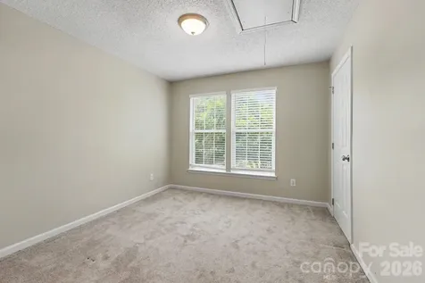 8716 Barrister Way Charlotte NC 28216