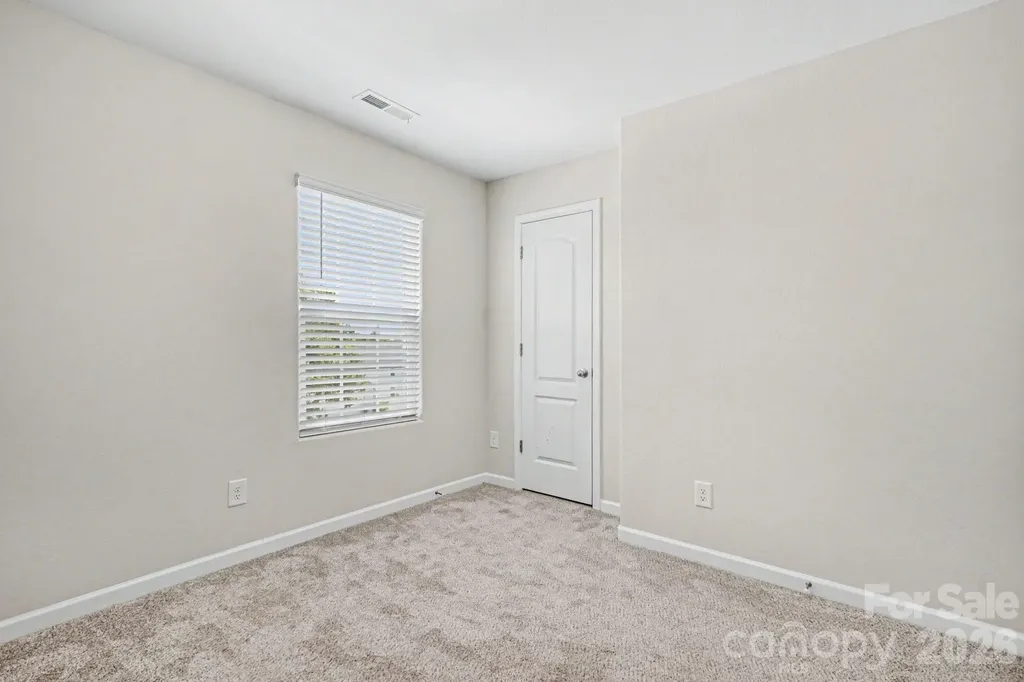 2240 Latimer Lane Charlotte NC 28214