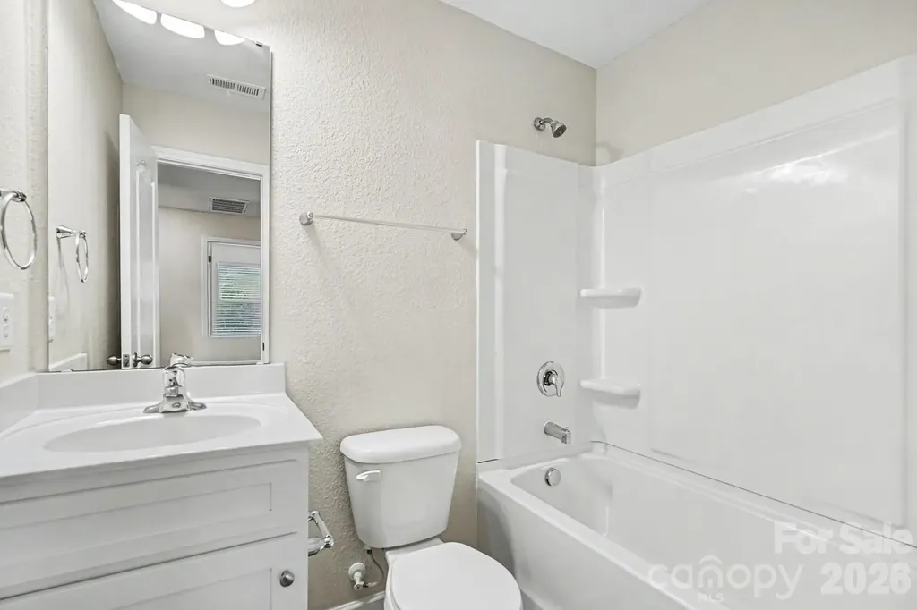 2240 Latimer Lane Charlotte NC 28214