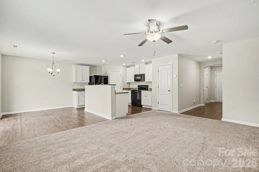 2240 Latimer Lane Charlotte NC 28214