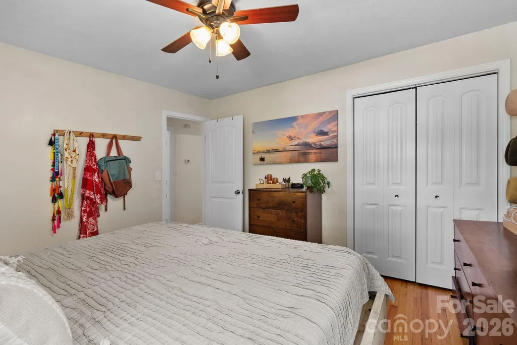 321 Sulphur Springs Road Asheville NC 28806