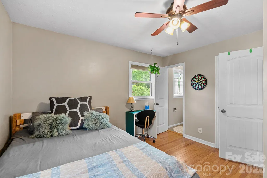 321 Sulphur Springs Road Asheville NC 28806