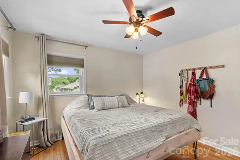 321 Sulphur Springs Road Asheville NC 28806