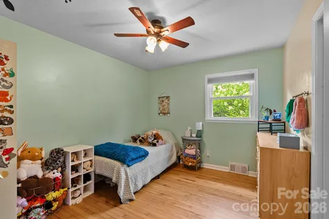 321 Sulphur Springs Road Asheville NC 28806