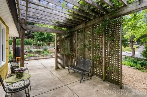 321 Sulphur Springs Road Asheville NC 28806
