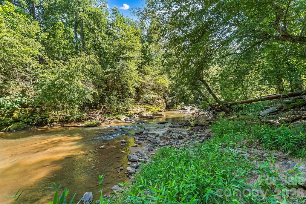 3735 Old Petra Mill Road Granite Falls NC 28630