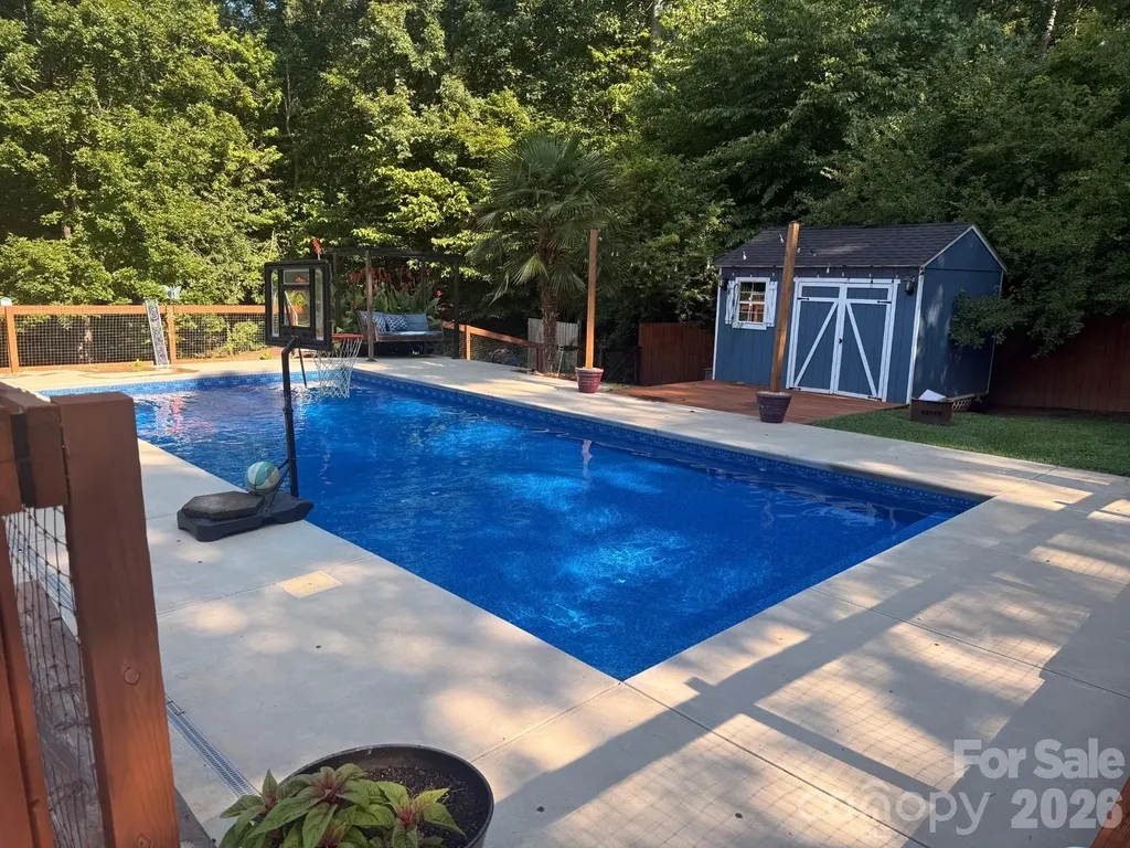 116 Shadywood Lane Statesville NC 28677