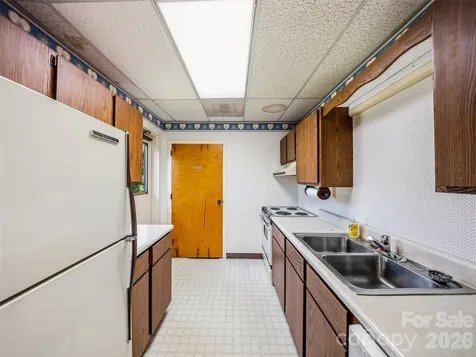 675 Hendersonville Highway Pisgah Forest NC 28768