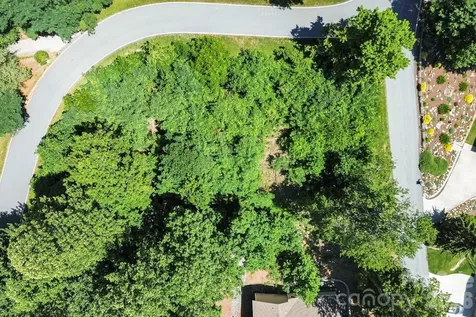 98 Indian Woods Trail Hendersonville NC 28739