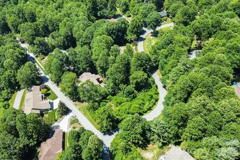 98 Indian Woods Trail Hendersonville NC 28739