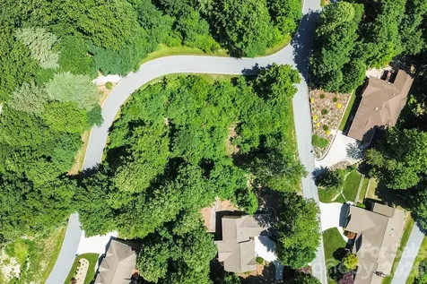 98 Indian Woods Trail Hendersonville NC 28739