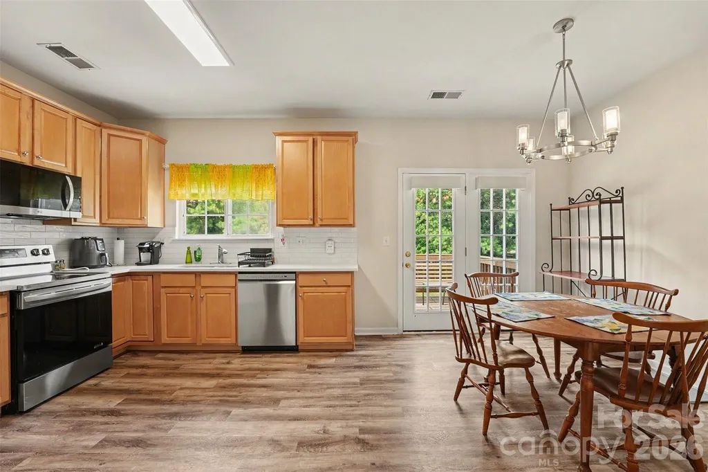 9866 Treeside Lane Matthews NC 28105