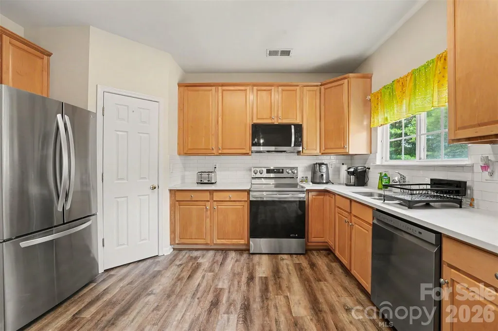9866 Treeside Lane Matthews NC 28105