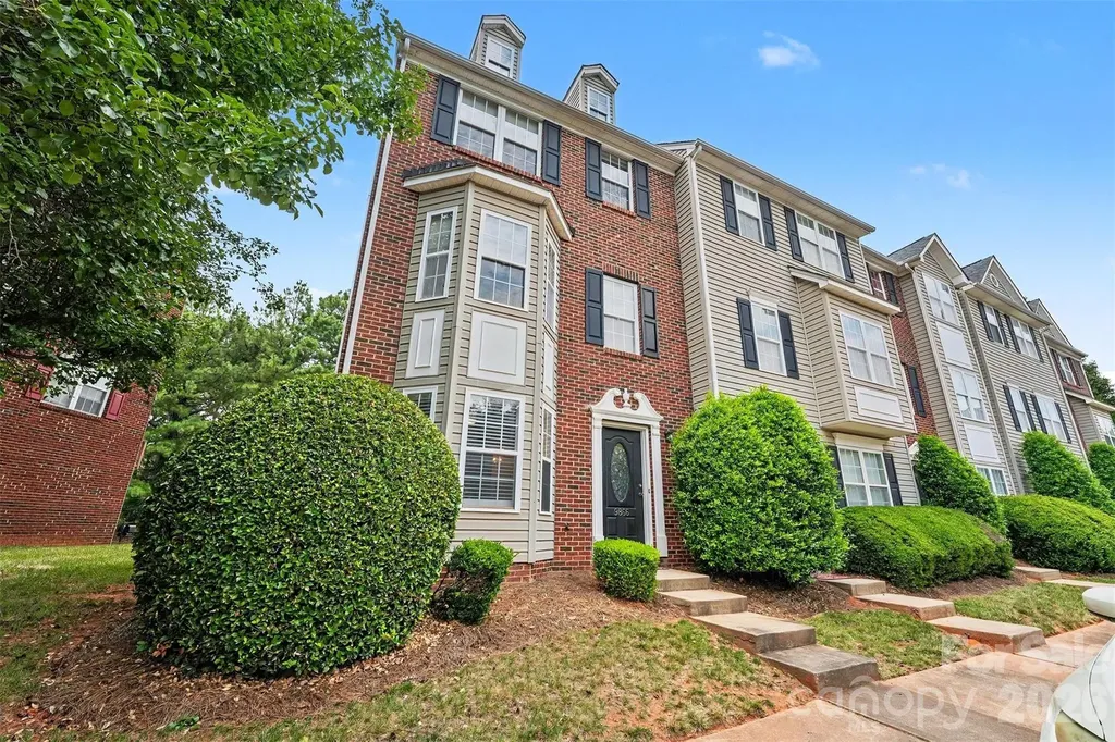 9866 Treeside Lane Matthews NC 28105
