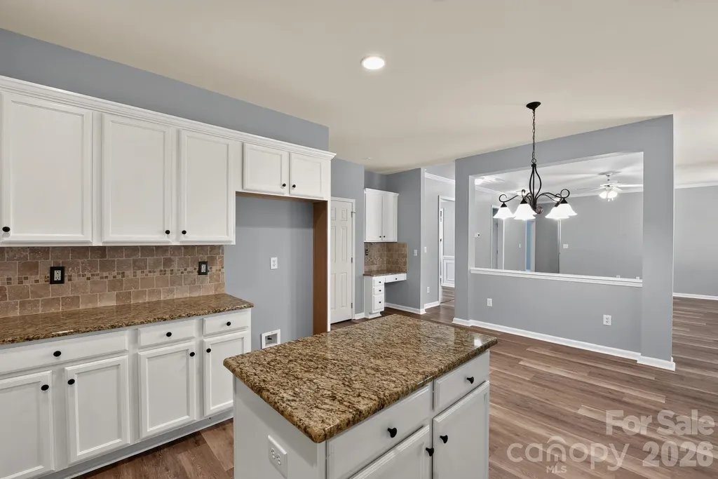 146 N Wendover Trace Mooresville NC 28117