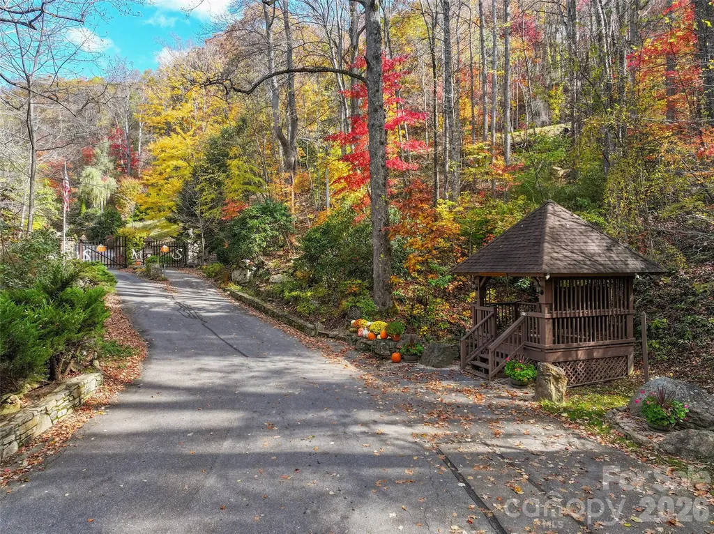 Lot 44 Weatherwatch Drive Waynesville NC 28786