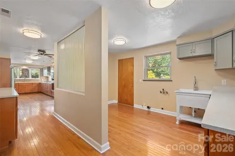 142 Country Club Drive Waynesville NC 28786