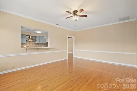 142 Country Club Drive Waynesville NC 28786