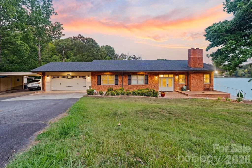 6296 Southlake Drive Hickory NC 28601