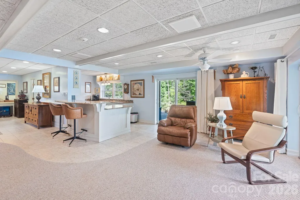 6296 Southlake Drive Hickory NC 28601