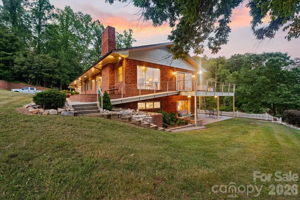 6296 Southlake Drive Hickory NC 28601