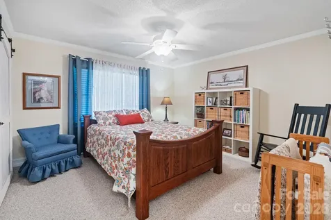 6296 Southlake Drive Hickory NC 28601