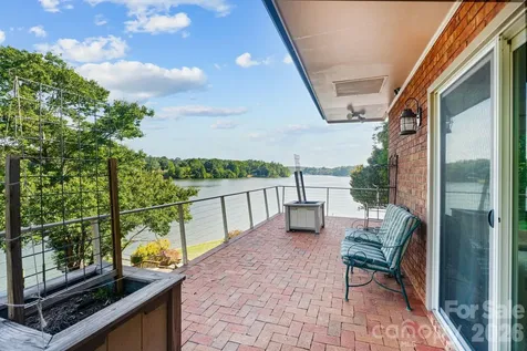 6296 Southlake Drive Hickory NC 28601