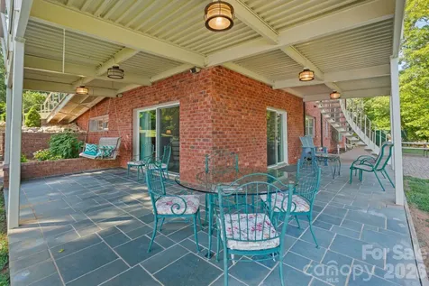 6296 Southlake Drive Hickory NC 28601