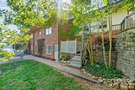 6296 Southlake Drive Hickory NC 28601